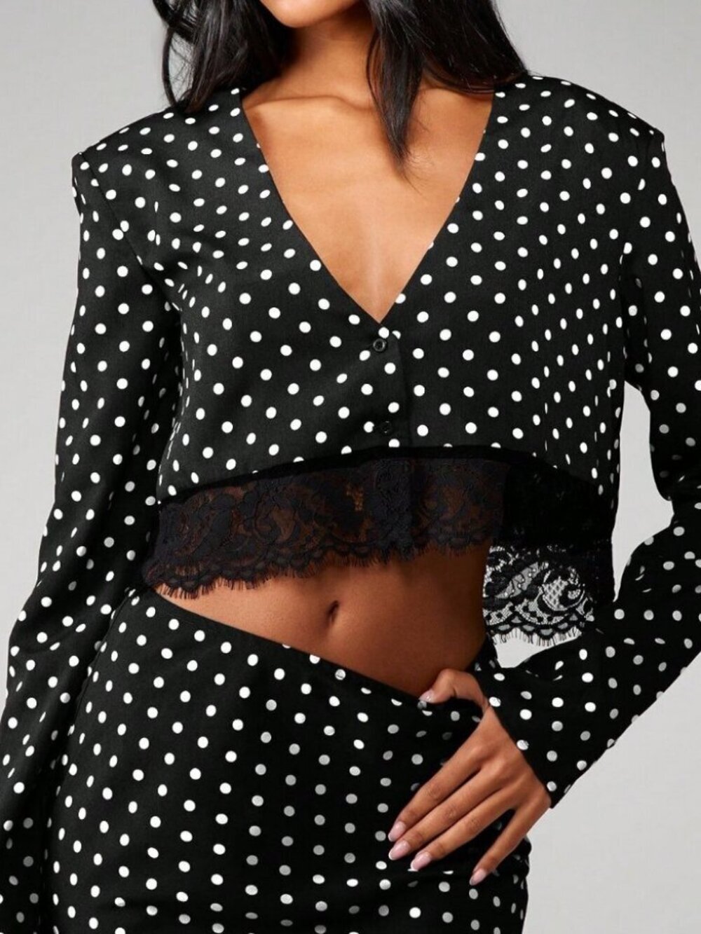 Elegant Black Women's Polka Dot Two Piece Set with Maxi Skirt - Picture 3 of 6